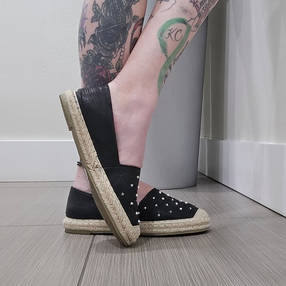 Bella Marie ✦ Black Studded Espadrille Flats ✦ PU Slip-On Jute Sole Size 8